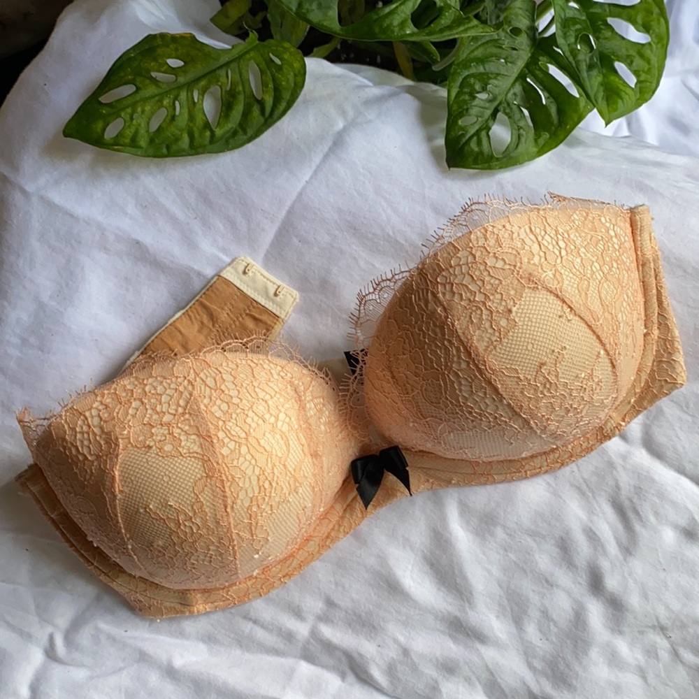 Victoria’s Very Sexy Strapples Pink Nude Lace Bra